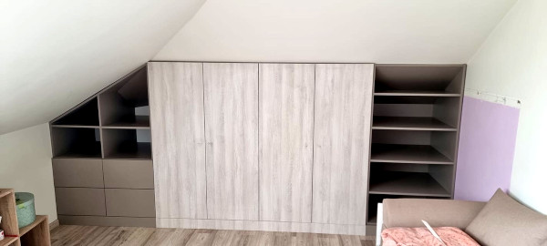 szafa pod skosem