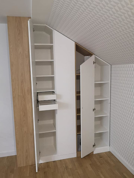 zabudowa skosów na wymiar